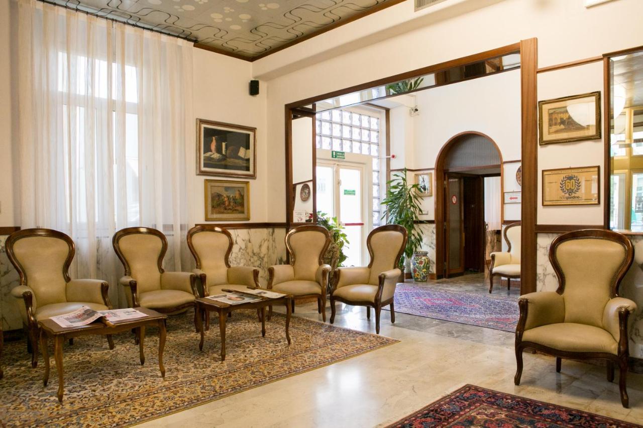 Hotel Giardino Follonica Buitenkant foto